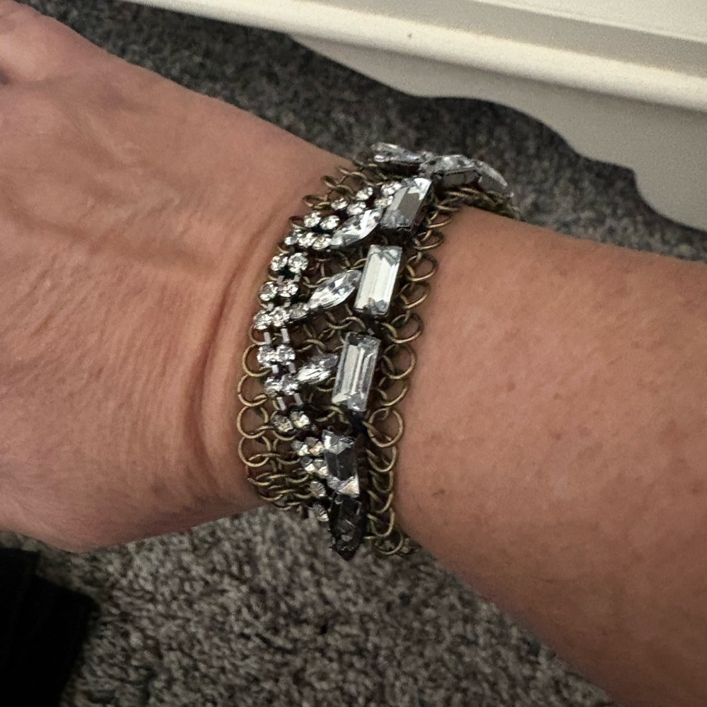 Elegant Gold and Silver Bracelet